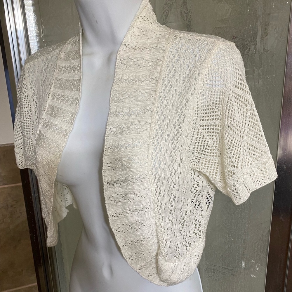 Perceptions Short Sleeved Shrug!